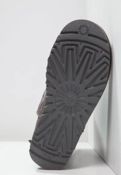 Ugg Bailey Bow - Støvletter - Grey -Ugg 04e16e88c3674ea1b533a7269ed9fc2f