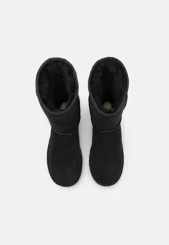 Ugg Classic Short - Vinterstøvler - Black -Ugg 05c7cf6579334d4a835891995316901b