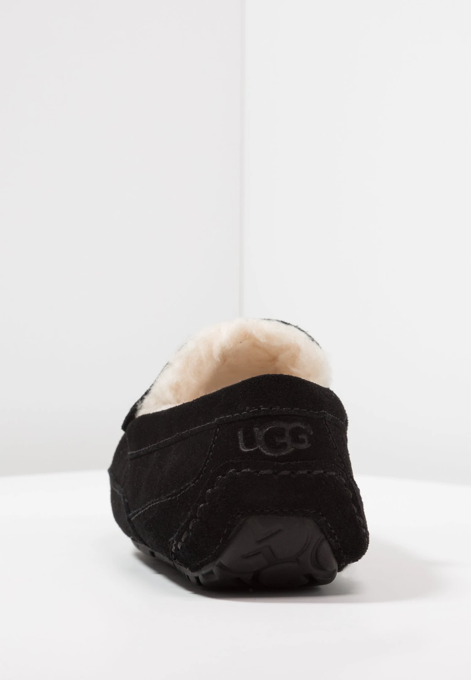 Ugg Ascot - Tøfler - Black 4 Ugg Ascot - Tøfler - Black - Bilde 4