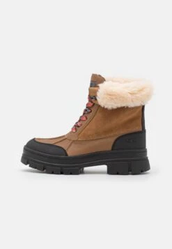 Ugg Ashton Addie - Snørestøvletter - Chestnut