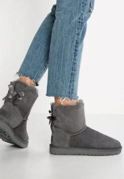 Ugg Mini Bailey Bow - Støvletter - Grey