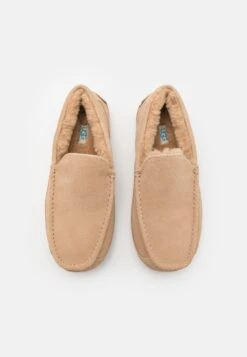 Ugg Ascot - Tøfler - Sand 9 Ugg Ascot - Tøfler - Sand -Ugg 0c90d2fa347749449fb4d7f659aacdf3