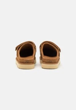 Ugg Goldenstar - Tøfler - Chestnut -Ugg 11c8ffe1b72144618c38b4ee2643fe11