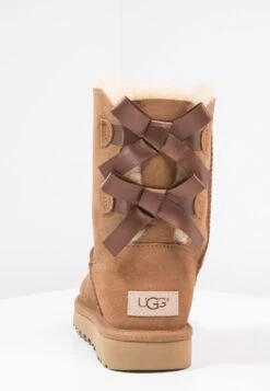 Ugg Bailey Bow - Støvletter - Chestnut 9 Ugg Bailey Bow - Støvletter - Chestnut -Ugg 19a0c9e91a1745dcaf8ab0c721bf5cd0
