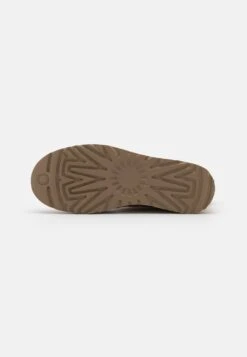 Ugg Classic Mini Logo Zip - Støvletter - Chestnut -Ugg 23c0bdf101914c4ba916f78c212125d4