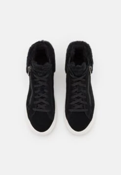 Ugg Alameda Mid Zip - Høye Joggesko - Black -Ugg 471f051bd4a24f0ea0ff4766332cc4f9