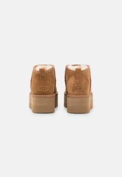 Ugg Classic Ultra Mini Platform - Platåstøvletter - Chestnut -Ugg 4c43d184cb4c450e800f4e7670fae588