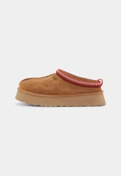 Ugg Tazz - Tøfler - Chestnut 12 Ugg Tazz - Tøfler - Chestnut -Ugg 4e14d2f67f8c4238981696bfc49568bc