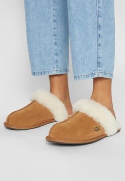 Ugg Scuffette - Tøfler - Chestnut -Ugg 525ba815490249d69716abbccd7fa134