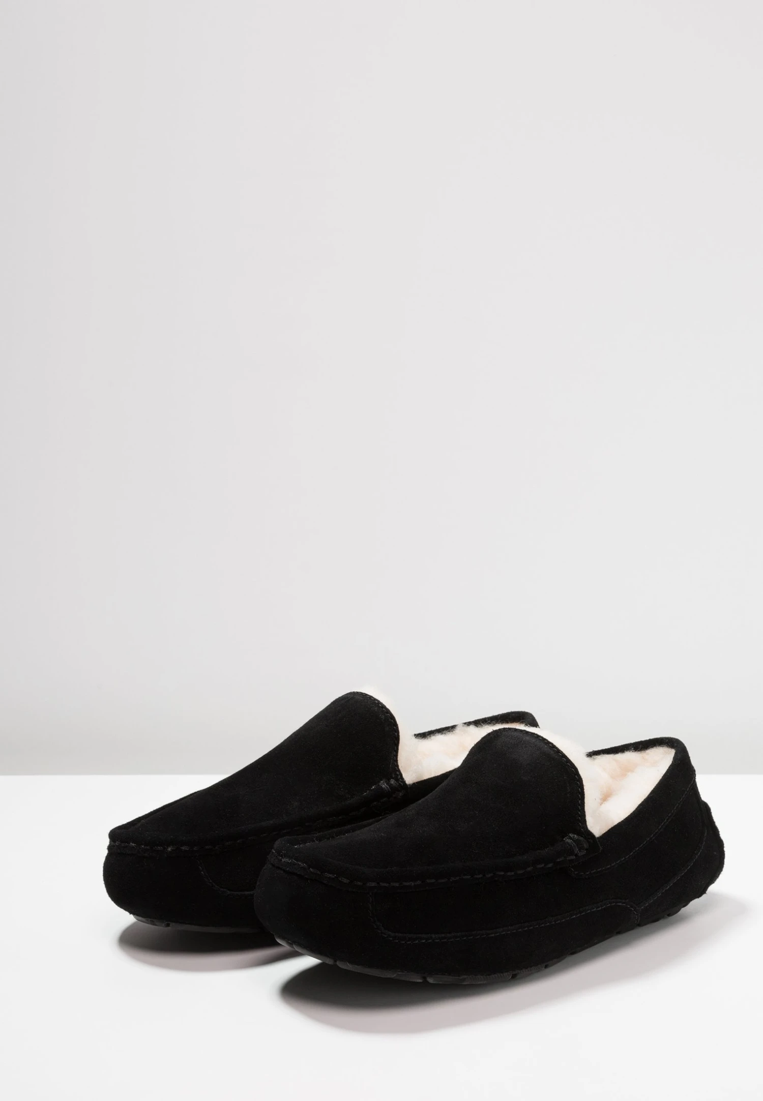 Ugg Ascot - Tøfler - Black 3 Ugg Ascot - Tøfler - Black - Bilde 3