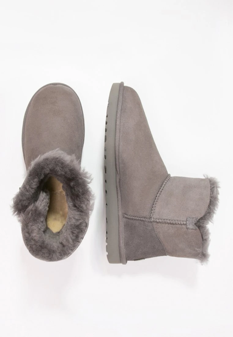 Ugg Mini Bailey Button - Ankelboots - Grey 2 Ugg Mini Bailey Button - Ankelboots - Grey - Bilde 2