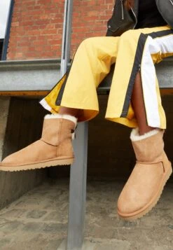 Ugg Mini Bailey Bow - Støvletter - Chestnut -Ugg 61cdcd9166594be19d427f442df6a1be