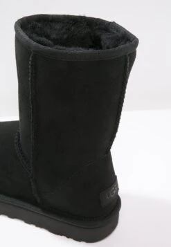 Ugg Classic Short - Støvletter - Black -Ugg 6790175658784066a7b943ccbcca551d