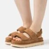 Ugg Goldenstar - Platåsandaler - Chestnut