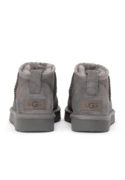 Ugg Classic Ultra - Ankelboots - Grey 9 Ugg Classic Ultra - Ankelboots - Grey -Ugg 7844a58ce8794b8ba3e0021e74ce3d14