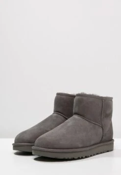 Ugg Classic Mini - Støvletter - Grey -Ugg 7c979badc958461e99945ac7617fc002