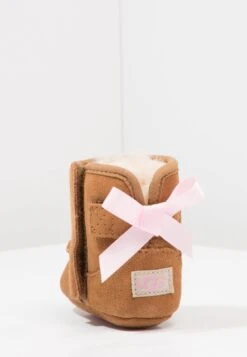 Ugg Jesse Bow Ii - Spedbarnsko - Chestnut 9 Ugg Jesse Bow Ii - Spedbarnsko - Chestnut -Ugg 884217364f9b4a42b2e8af0a330bee7e