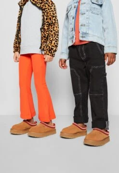 Ugg Tazz Unisex - Tøfler - Chestnut -Ugg 8af0f851fdb44e7bb877a6dc783d71c0