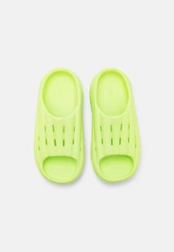 Ugg Foamo Slide - Sandaler - Pale Chartreuse -Ugg 93d63c2bc8dc4d1c8ff56025f707cbad