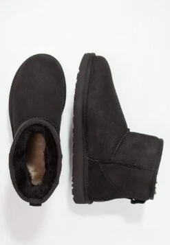 Ugg Classic Mini - Støvletter - Black -Ugg 950ad258a20844d78daab006c852955d