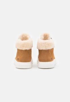 Ugg Alameda Mid Zip - Høye Joggesko - Chestnut 9 Ugg Alameda Mid Zip - Høye Joggesko - Chestnut -Ugg a0234f7bc56f41d89ab0a25a101569b6