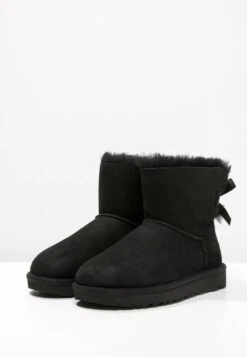 Ugg Mini Bailey Bow - Støvletter - Black -Ugg ad5bedbfabaa49a8ba4e9f631c3f3cce