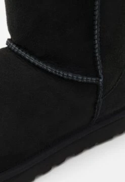 Ugg Classic Short - Vinterstøvler - Black -Ugg b716a6892b73404c97cf57664f0d69fc