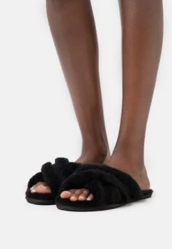 Ugg Scuffita - Sandaler - Black