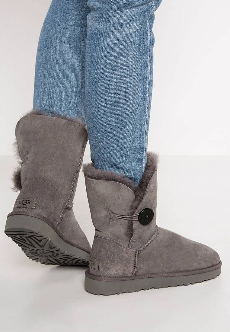 Ugg Bailey Button Ii - Støvletter - Grey 1 Ugg Bailey Button Ii - Støvletter - Grey