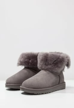 Ugg Bailey Button Ii - Støvletter - Grey 15 Ugg Bailey Button Ii - Støvletter - Grey -Ugg c7052dc2be7043a6941b469820cab3f6