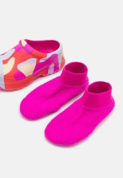 Ugg Tasman X Camopop - Slippers - Pink -Ugg c794359fa4ed4b05b815b20226d9e668