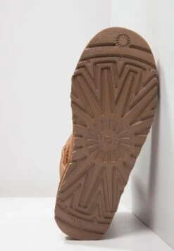 Ugg Mini Bailey Bow - Støvletter - Chestnut -Ugg cb324eb5320f4c4e804469e8ce7a4899