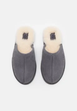 Ugg Scuff - Tøfler - Dark Grey 9 Ugg Scuff - Tøfler - Dark Grey -Ugg ce78c201afe640b7b5293e21ca73e5f5
