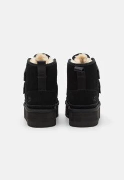 Ugg Neumel Platform Unisex - Støvletter - Black -Ugg ce941fd628cc4855a74a53123adecf31