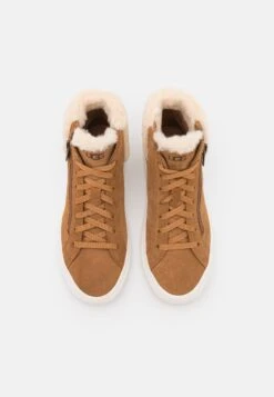 Ugg Alameda Mid Zip - Høye Joggesko - Chestnut 11 Ugg Alameda Mid Zip - Høye Joggesko - Chestnut -Ugg cf96835a0a4f438180fc685ff7731d60