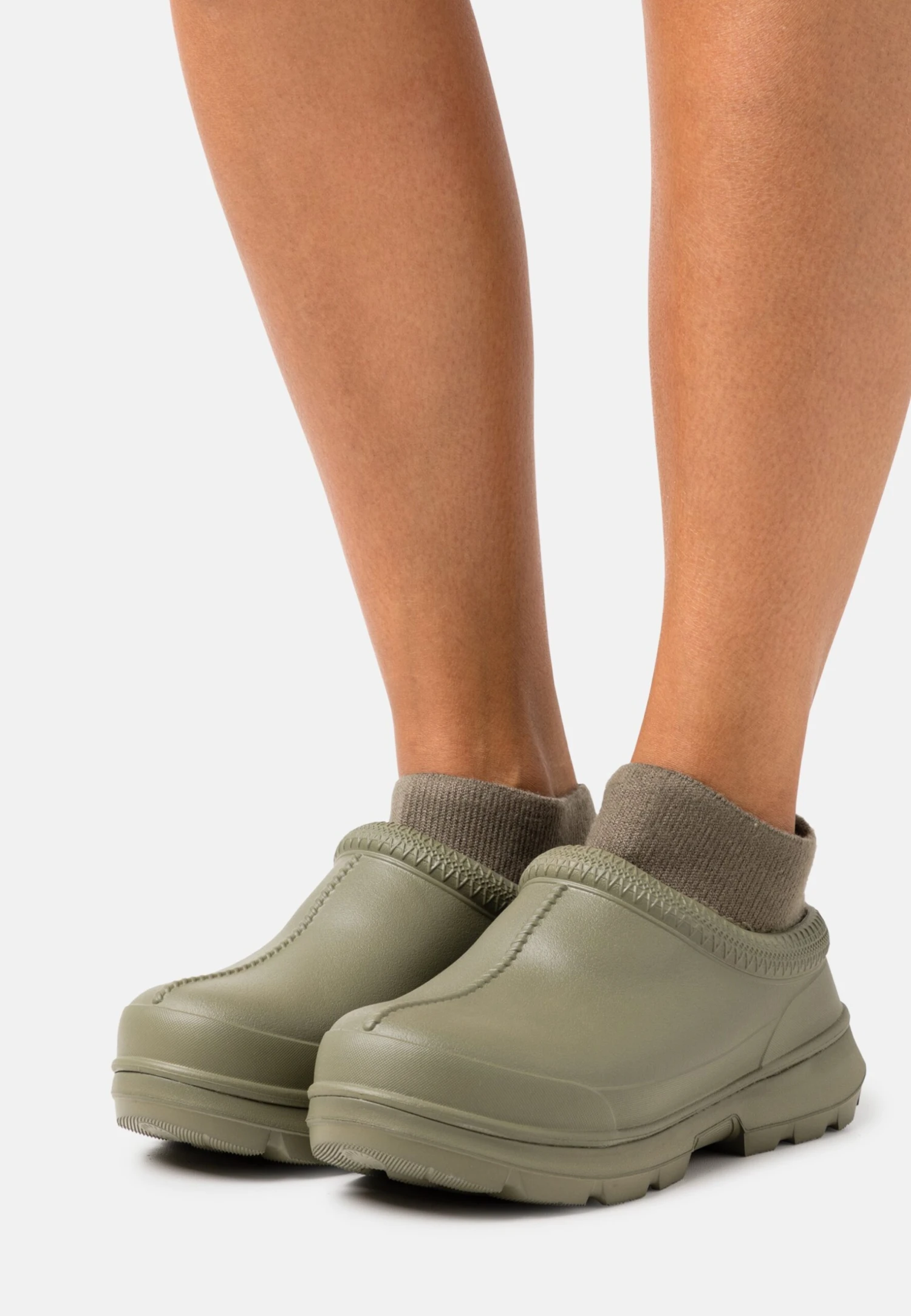 Ugg Tasman - Slippers - Burnt Olive 1 Ugg Tasman - Slippers - Burnt Olive