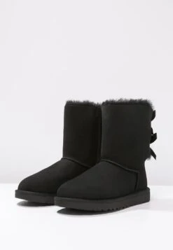 Ugg Bailey Bow - Støvletter - Black 10 Ugg Bailey Bow - Støvletter - Black -Ugg e2cd0cc66580441eb0c87b0ddcd2dbb3
