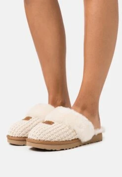 Ugg Cozy - Tøfler - Cream