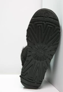Ugg Mini Bailey Bow - Støvletter - Black -Ugg e627d034f97044338cc560aac2eb763b