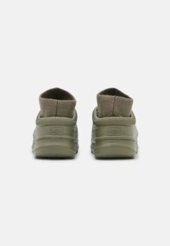 Ugg Tasman - Slippers - Burnt Olive 9 Ugg Tasman - Slippers - Burnt Olive -Ugg eabf84e09ed343c9a6104ae4cb3e7b4f
