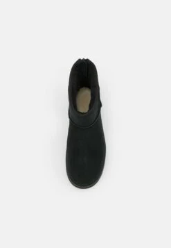 Ugg Classic Mini Logo Zip - Støvletter - Black -Ugg eb057b7eb3214faab217a0e9780e3edc