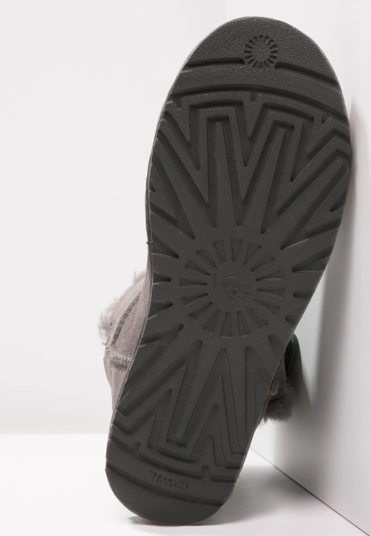 Ugg Mini Bailey Button - Ankelboots - Grey 5 Ugg Mini Bailey Button - Ankelboots - Grey - Bilde 5