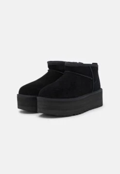Ugg Classic Ultra Mini Platform - Platåstøvletter - Black 12 Ugg Classic Ultra Mini Platform - Platåstøvletter - Black -Ugg f000fcd5cb4f40e09efbf782c0d4dfce