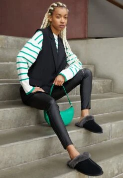 Ugg Scuffette - Tøfler - Black/Grey