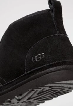 Ugg Neumel - Casual Snøresko - Black -Ugg f920dd43e4ba43758252d5d96ace0860